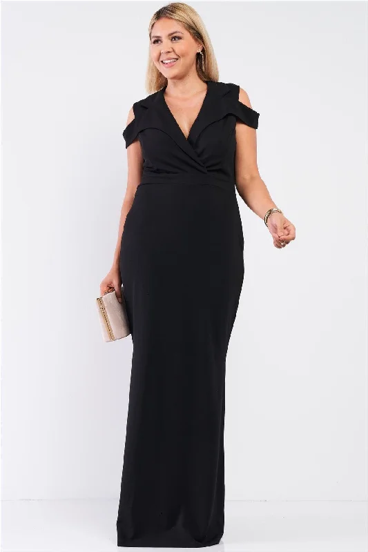 Junior Plus Black Sleeveless Collared Plunging V-Neck Maxi Dress /1-1-1