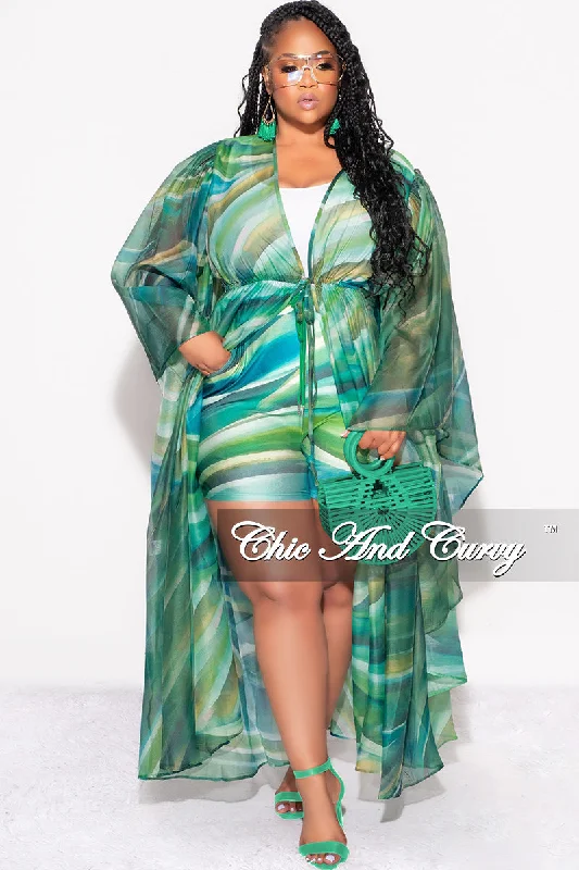 Final Sale Plus Size 2pc Set Chiffon Cover Up / Duster & Matching Shorts in Green Multi-Print