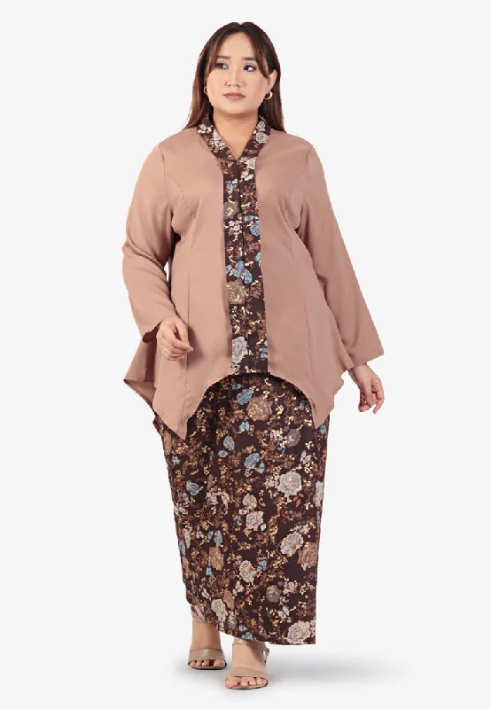 Kaneeza Raya Printed Hemming Kebaya Set - Brown