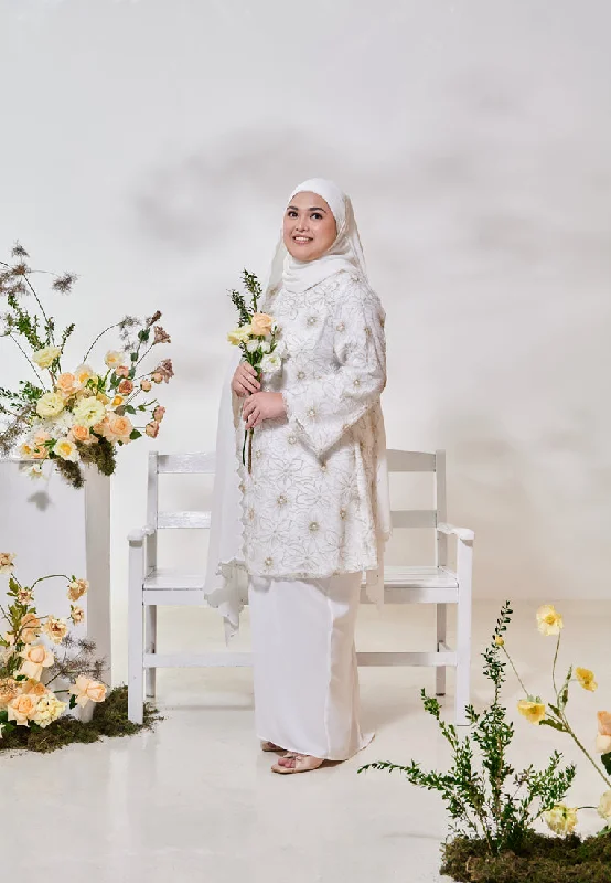 Rozana Pre-Raya Romance Collection Lace Kurung Set - White